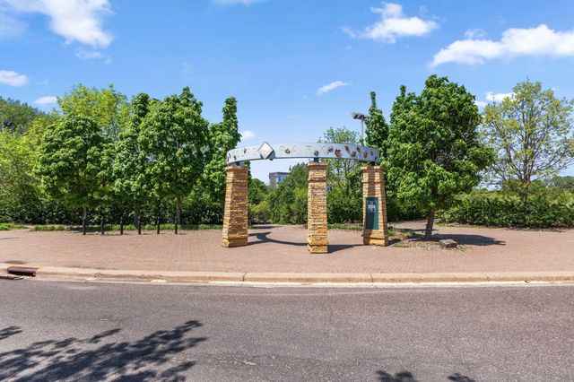 3709 Grand Way 315, Saint Louis Park, MN 55416