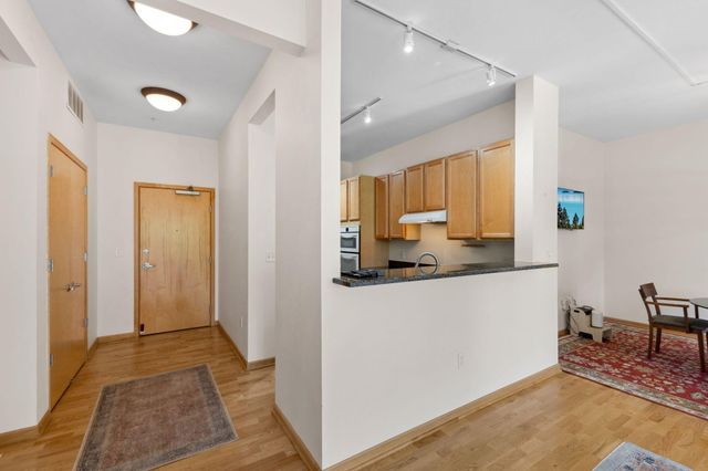 3709 Grand Way 315, Saint Louis Park, MN 55416