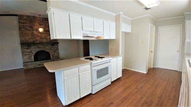 3633 Wedgworth Road, Fort Worth, TX 76133