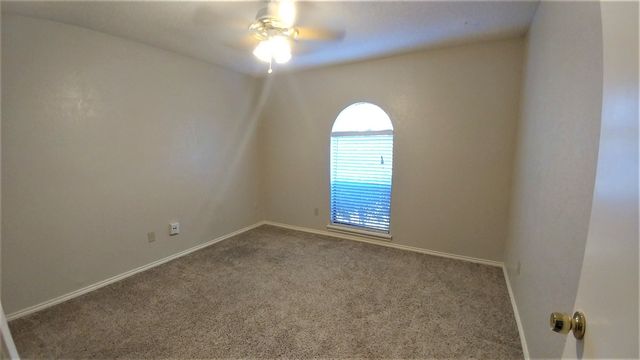 3633 Wedgworth Road, Fort Worth, TX 76133