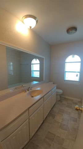 3633 Wedgworth Road, Fort Worth, TX 76133