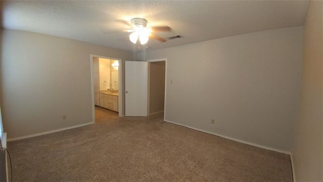 3633 Wedgworth Road, Fort Worth, TX 76133