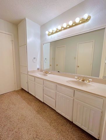 3633 Wedgworth Road, Fort Worth, TX 76133