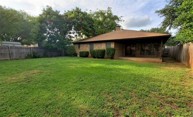 3633 Wedgworth Road, Fort Worth, TX 76133