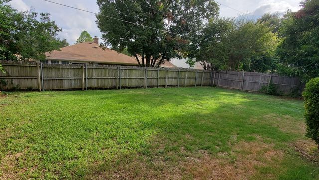 3633 Wedgworth Road, Fort Worth, TX 76133