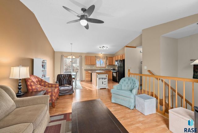 7909 W 48th St Street, Sioux Falls, SD 57106