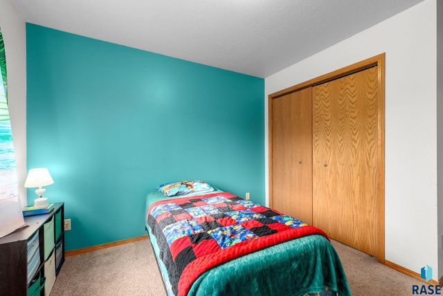 7909 W 48th St Street, Sioux Falls, SD 57106