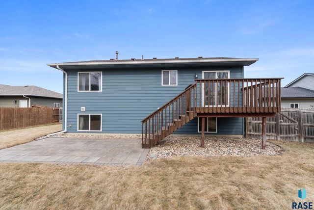 7909 W 48th St Street, Sioux Falls, SD 57106