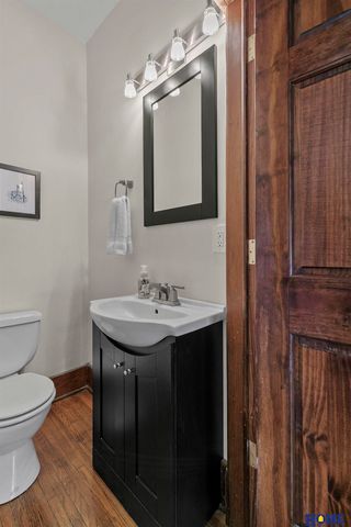 2025 B Street, Lincoln, NE 68502