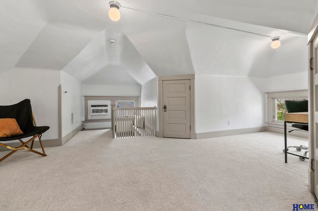 2025 B Street, Lincoln, NE 68502