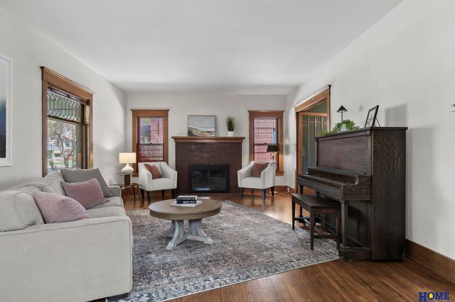 2025 B Street, Lincoln, NE 68502