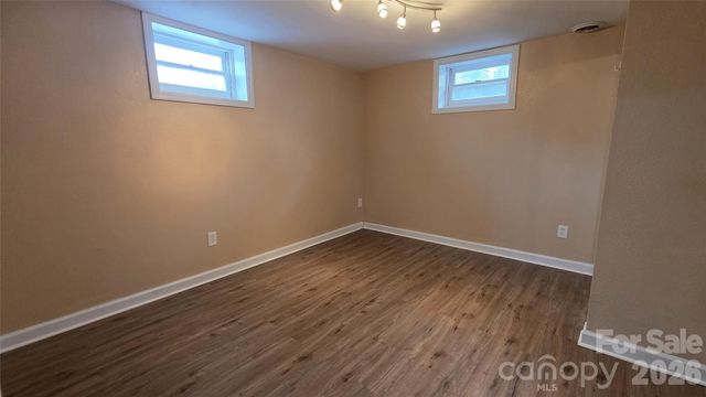 1627 Greenville Highway, Hendersonville, NC 28792