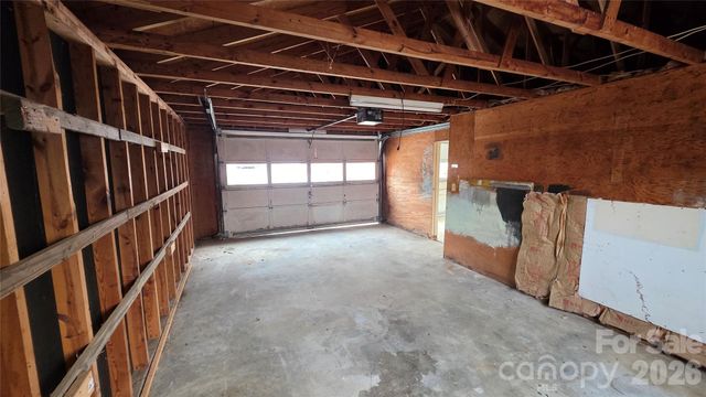 1627 Greenville Highway, Hendersonville, NC 28792