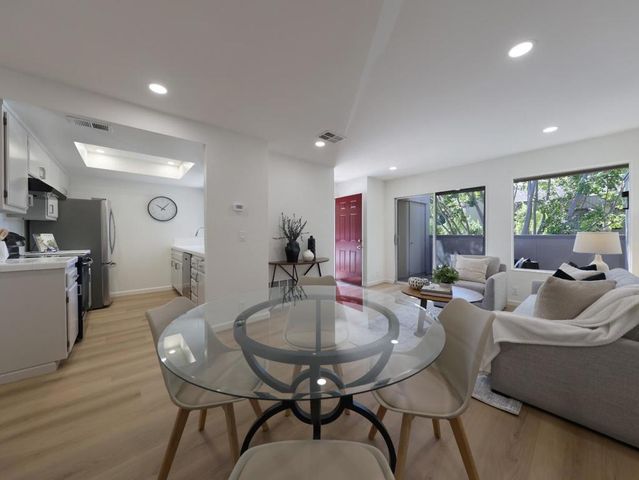 841 W California Avenue D, Sunnyvale, CA 94086
