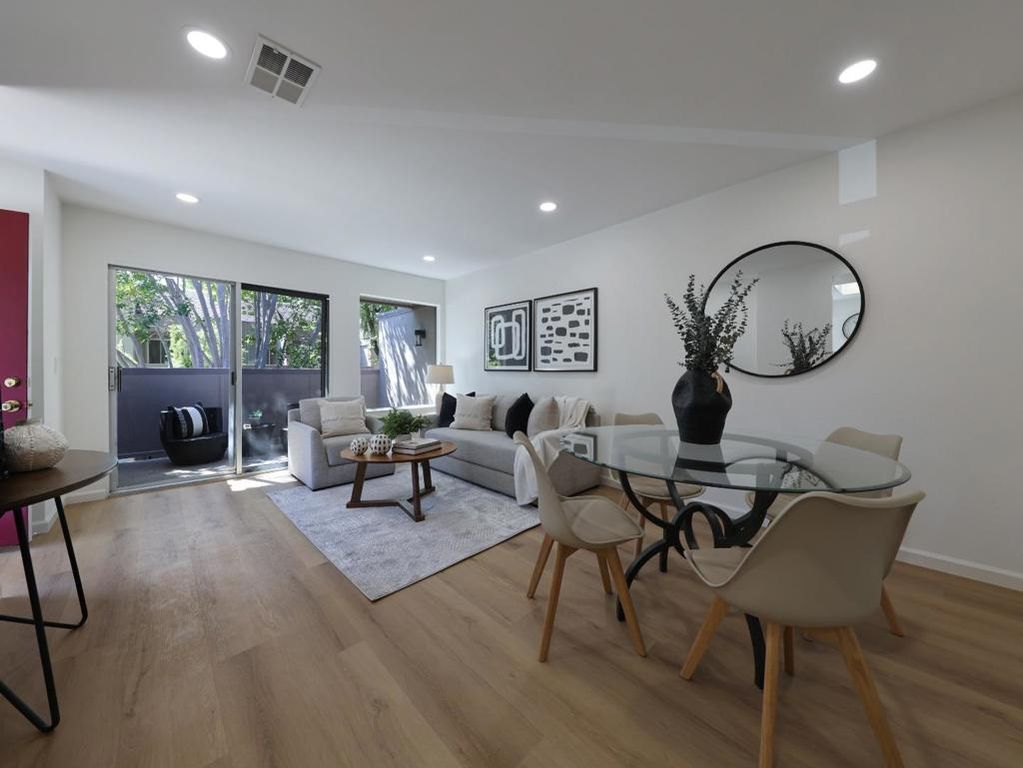 Image 3 of property listing at 841 W California Avenue D, Sunnyvale, CA 94086