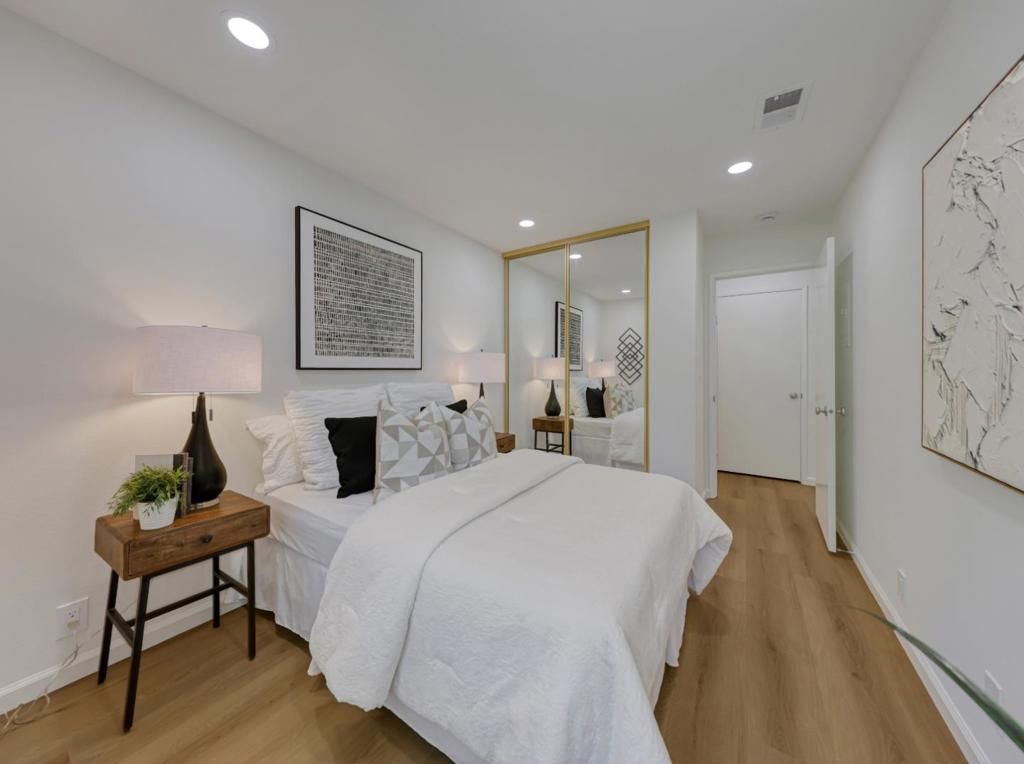 Image 8 of property listing at 841 W California Avenue D, Sunnyvale, CA 94086