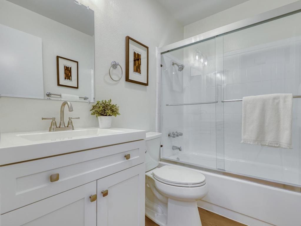 Image 9 of property listing at 841 W California Avenue D, Sunnyvale, CA 94086