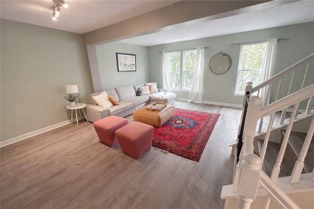 6 Hemingway St, Shadyside, PA 15213