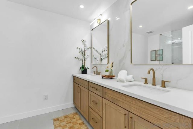 38 Antigua Court, Coronado, CA 92118