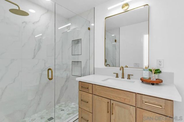38 Antigua Court, Coronado, CA 92118