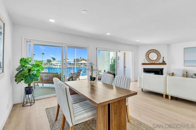 38 Antigua Court, Coronado, CA 92118