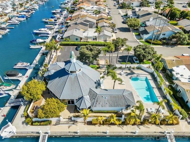 38 Antigua Court, Coronado, CA 92118
