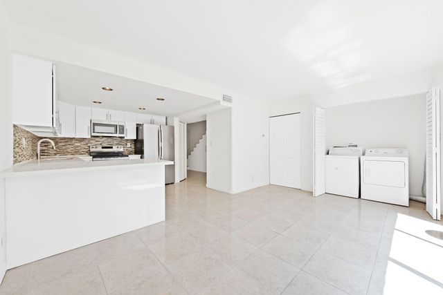 3770 SW 59th Terrace 53, Davie, FL 33314