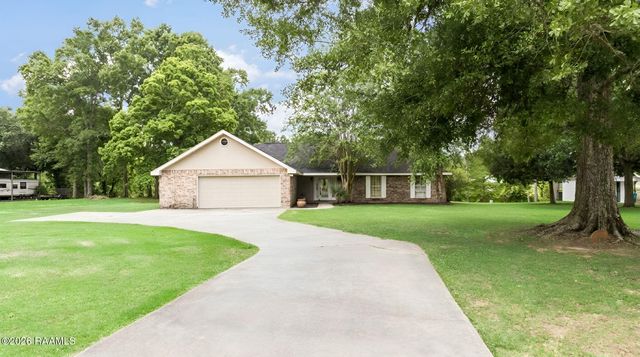 1004 Hugh Drive, St. Martinville, LA 70582