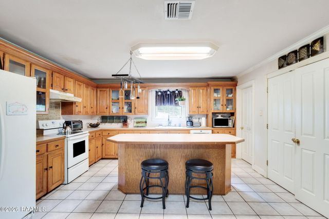 1004 Hugh Drive, St. Martinville, LA 70582