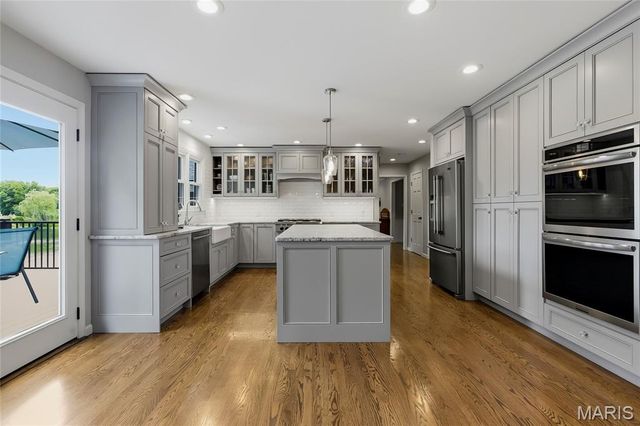 1931 Lymington Common, Chesterfield, MO 63005