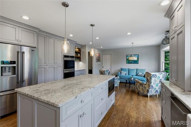 1931 Lymington Common, Chesterfield, MO 63005