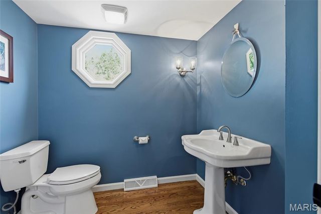 1931 Lymington Common, Chesterfield, MO 63005