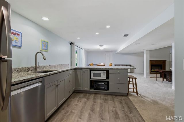 1931 Lymington Common, Chesterfield, MO 63005