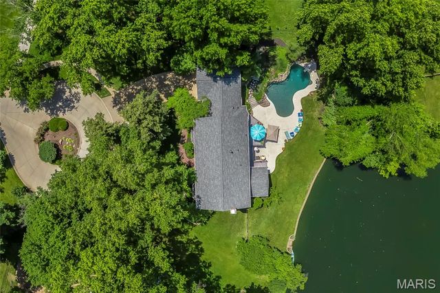 1931 Lymington Common, Chesterfield, MO 63005