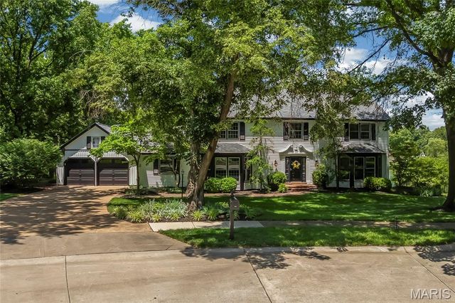 1931 Lymington Common, Chesterfield, MO 63005