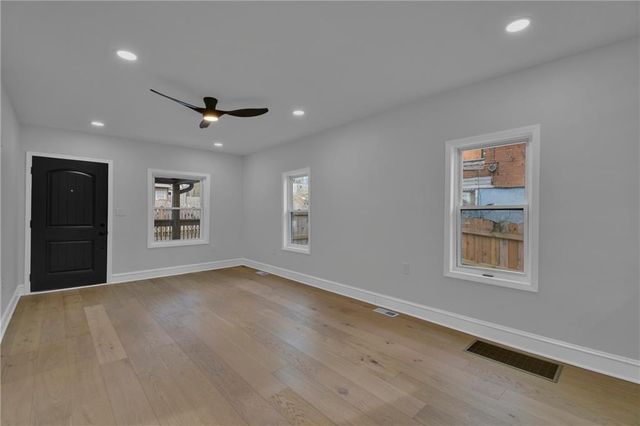 1828 N 19th Street, Kansas City, KS 66104