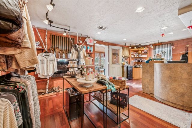 4713 Northern Pike, Monroeville, PA 15146