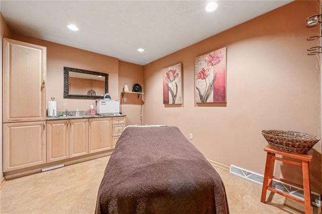 4713 Northern Pike, Monroeville, PA 15146