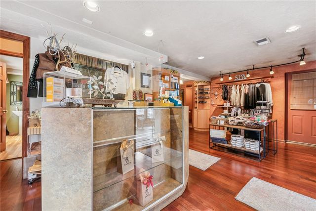 4713 Northern Pike, Monroeville, PA 15146