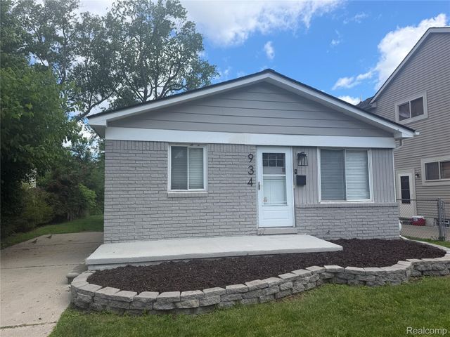 934 Harvard Road, Berkley, MI 48072