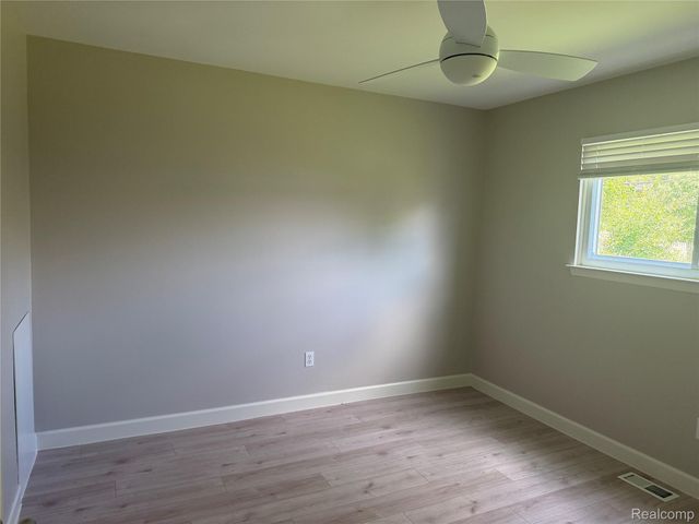 934 Harvard Road, Berkley, MI 48072