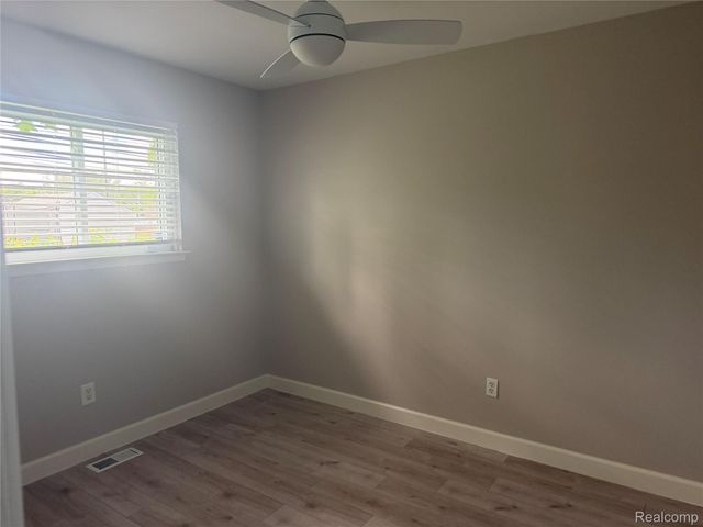 934 Harvard Road, Berkley, MI 48072