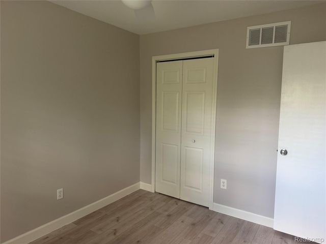 934 Harvard Road, Berkley, MI 48072