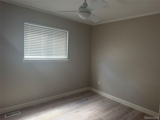 934 Harvard Road, Berkley, MI 48072
