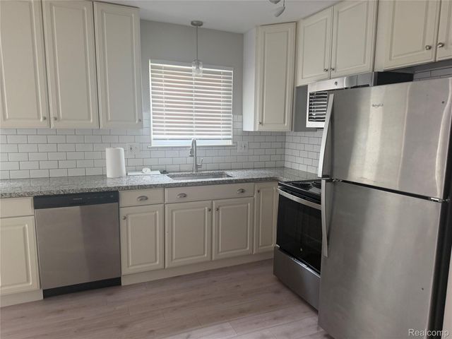 934 Harvard Road, Berkley, MI 48072