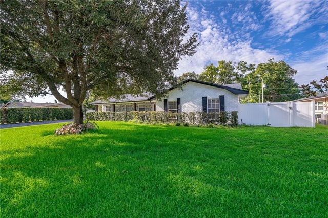2462 CAROLTON ROAD, Maitland, FL 32751