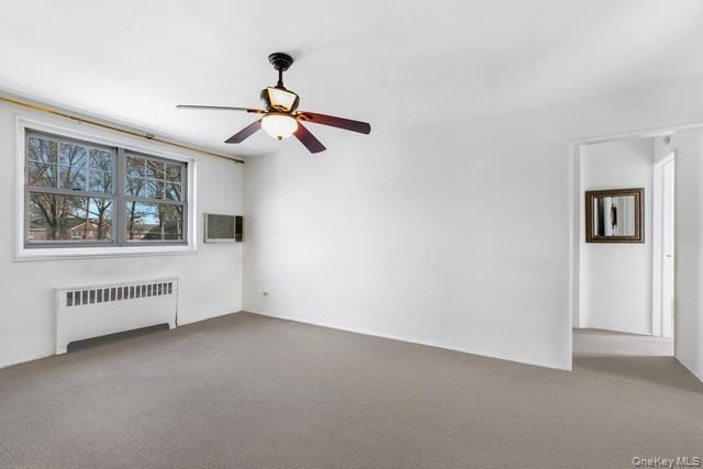 255-14 61st Ave 14, Little Neck, NY 11362