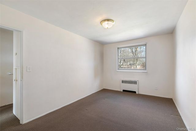 255-14 61st Ave 14, Little Neck, NY 11362