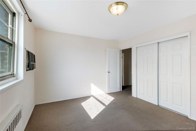 255-14 61st Ave 14, Little Neck, NY 11362