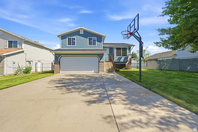 2432 W 1915 N, Clinton, UT 84015